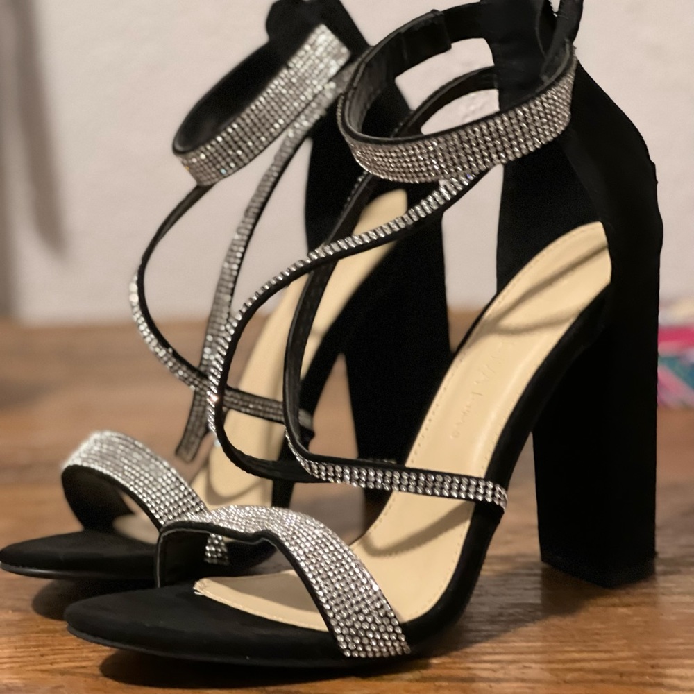 High heels 👠